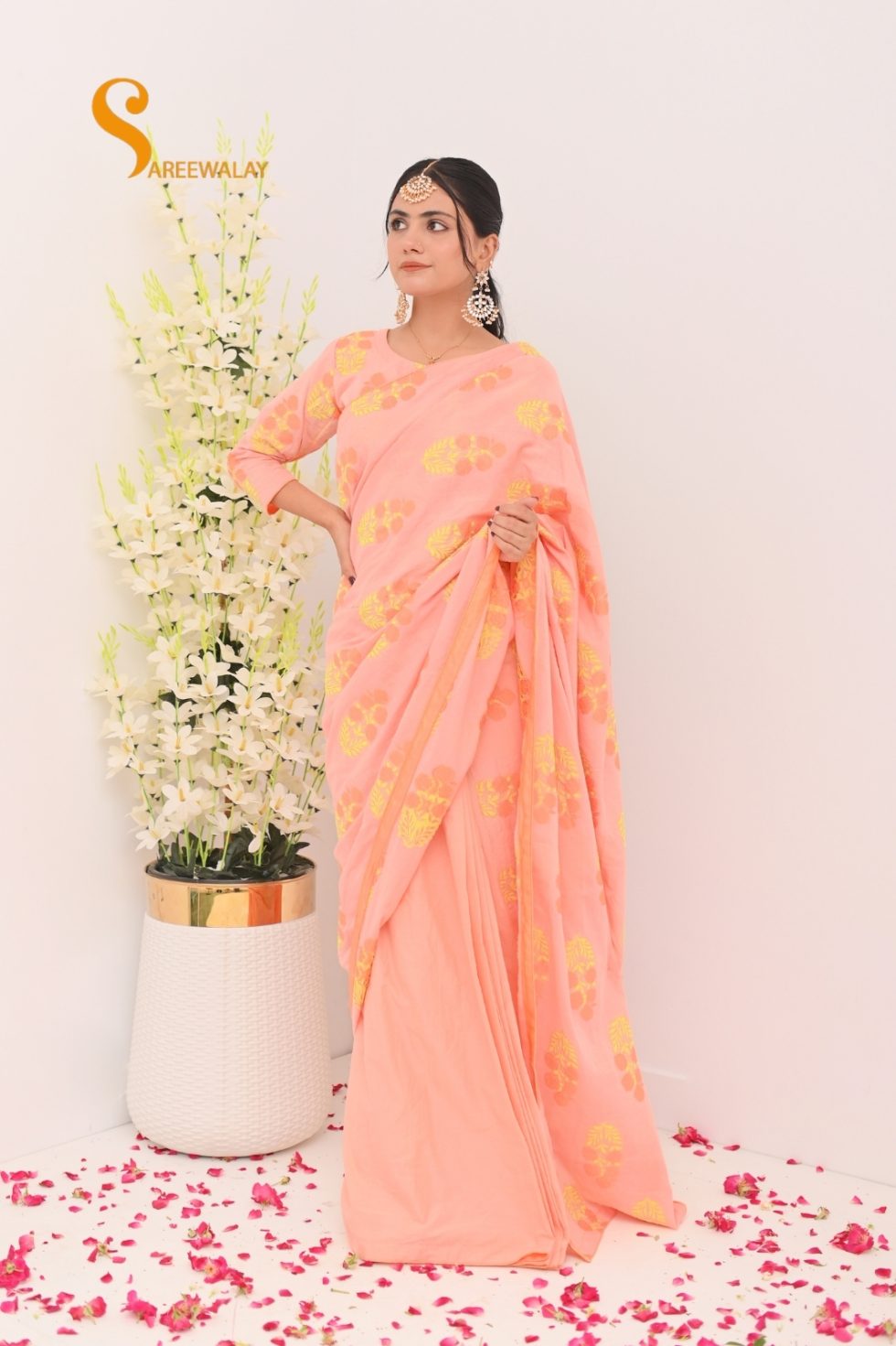 Peach Lawn Brotia Two Tone Saree