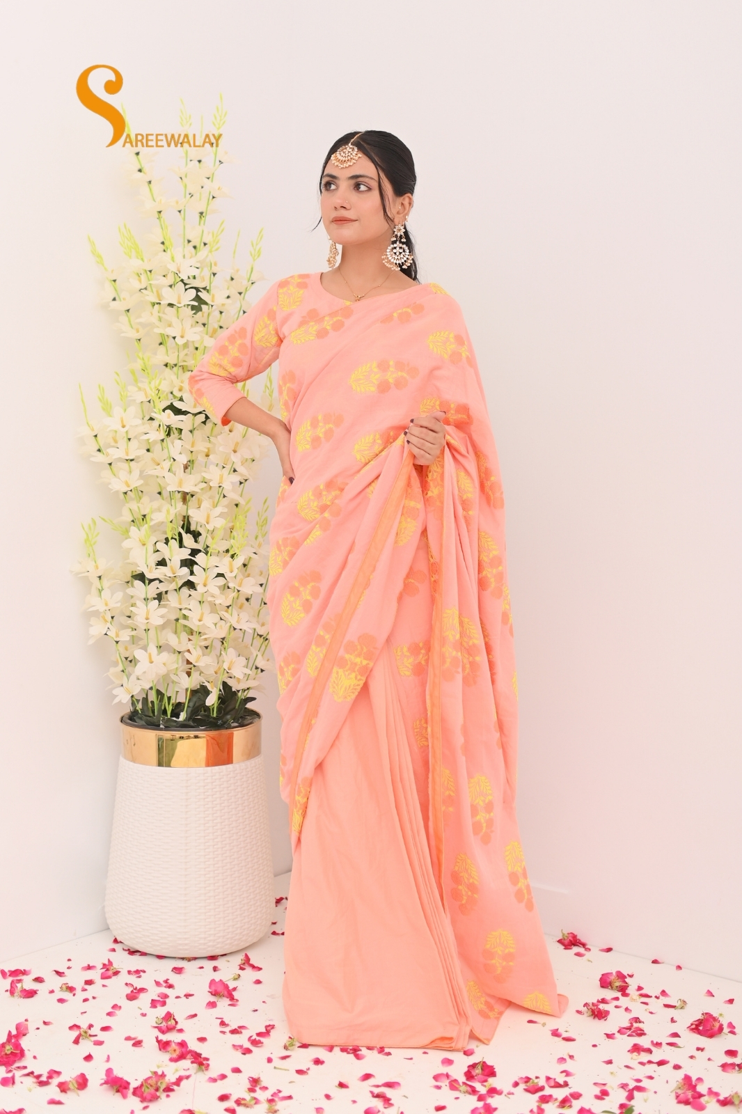 Peach Lawn Brotia Two Tone Saree